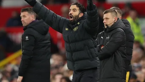 奥莫尼亚残阵对阵阿波罗全胜，大乐透期号专家质合推荐分析